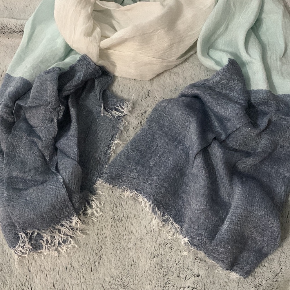 Scarf - Picture 2 of 2